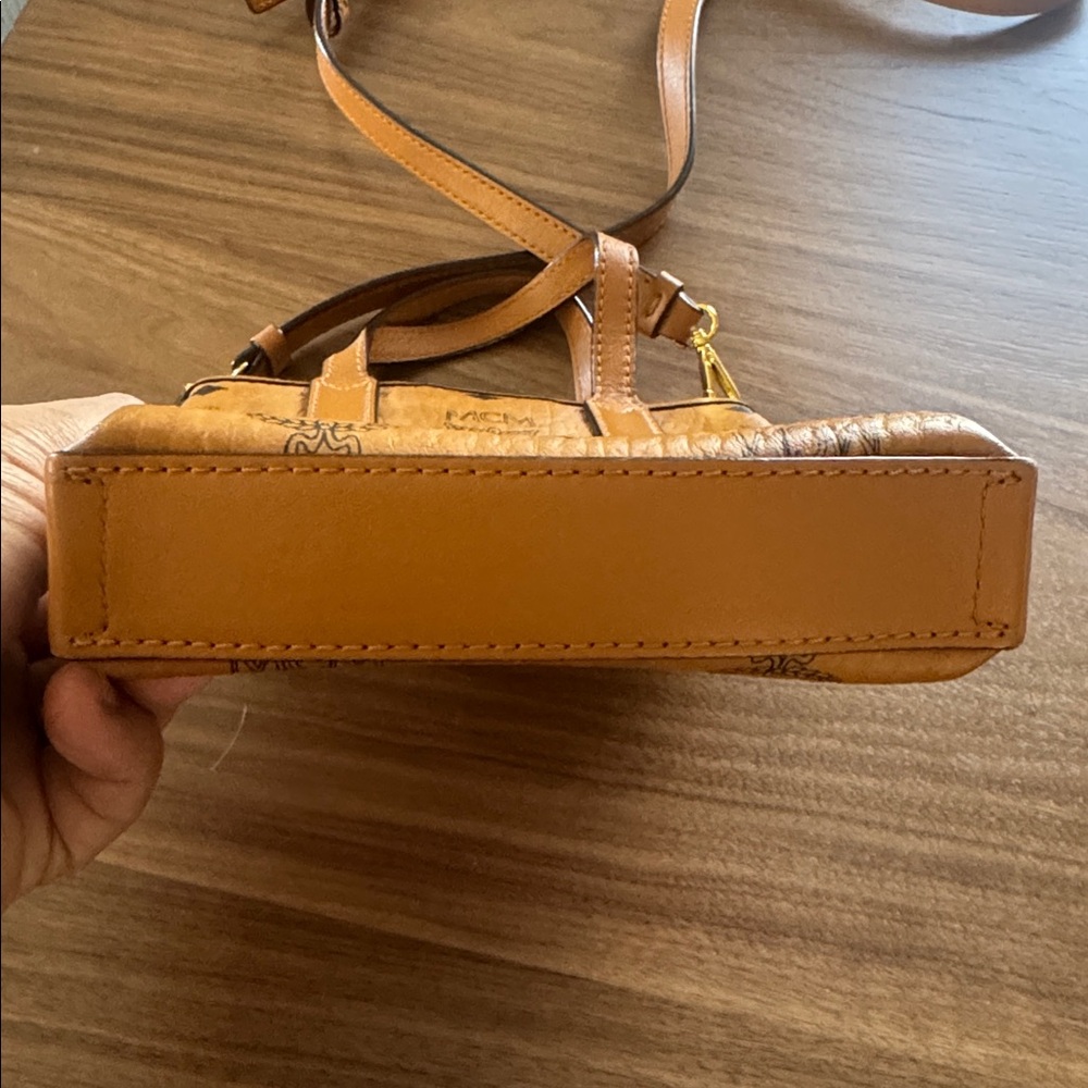 MCM bag - Picture 5 of 11
